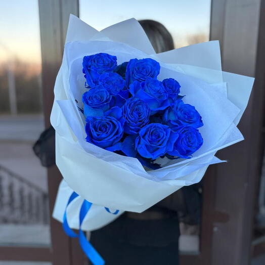 Букет из 11 синих роз
