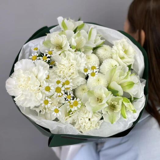 Букет из цветов 413 с кустовой хризантемой и альстромерией
