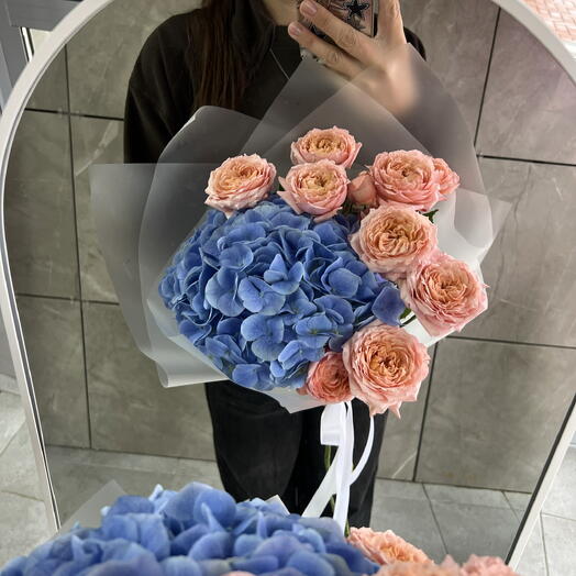 Букет с крупной гортензией 💙
