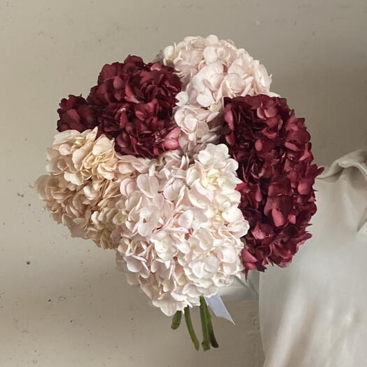 Букет из гортензий 🌺 розовые и бордовые 🙌🏼