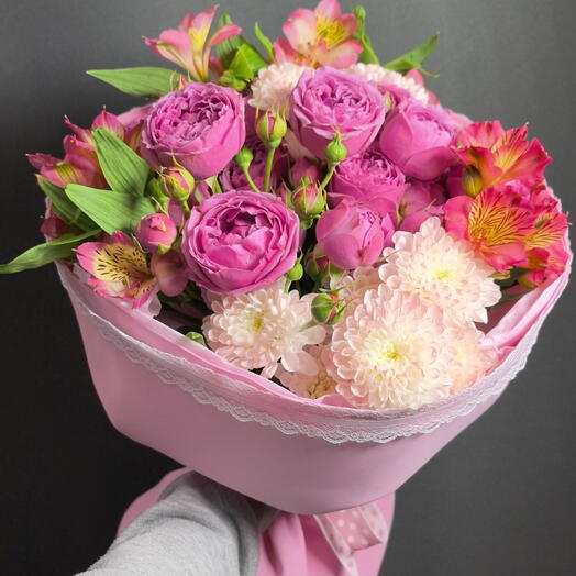 Букет из пионовидных роз и альстромерий🌸💗💝