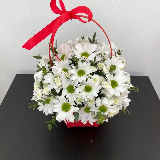 Корзина с цветами