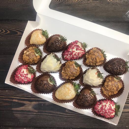 Strawberry set in chocolate "Almond petals"