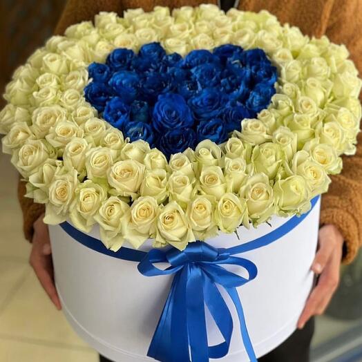 Сердце из 125 роз в коробке