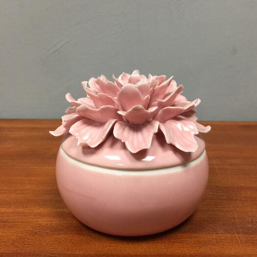 Decorative box "Peony"