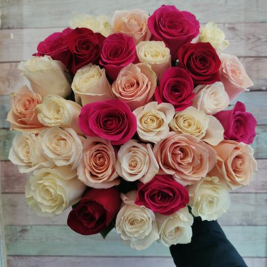 35 rosas Ecuador Surtidos