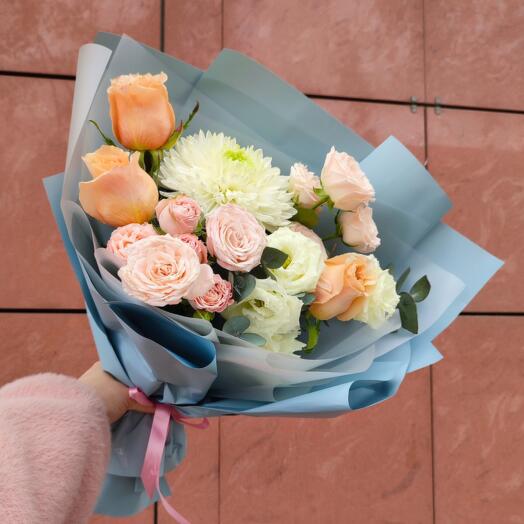 Ramo de Rosas, Crisantemos y Eustom