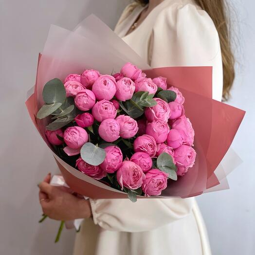 Кустовые розы пионовидные Сильва Пинк с эвкалиптом. Букет 002