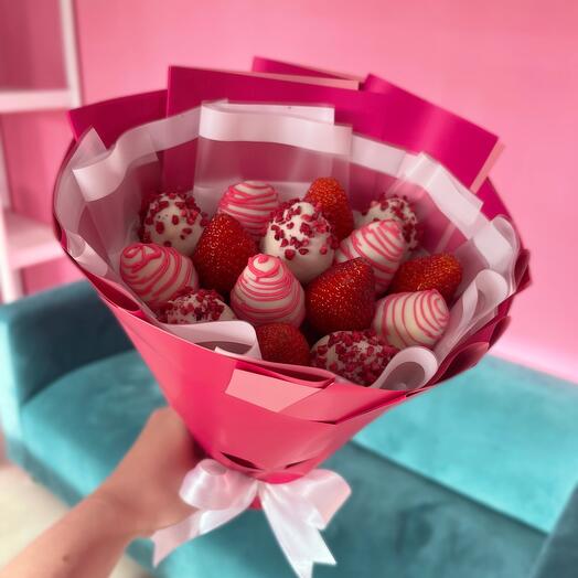 Strawberry in chocolate bouquet