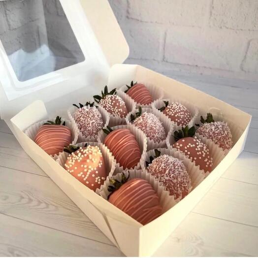 Fresh strawberries in Belgian chocolate