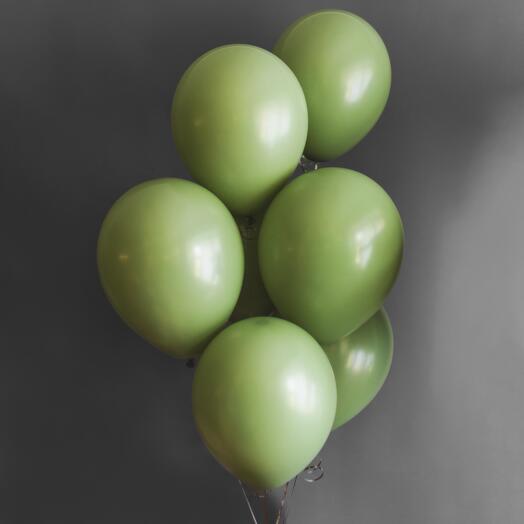 Fountain of 7 Eucalyptus-colored balls on a silver ribbon