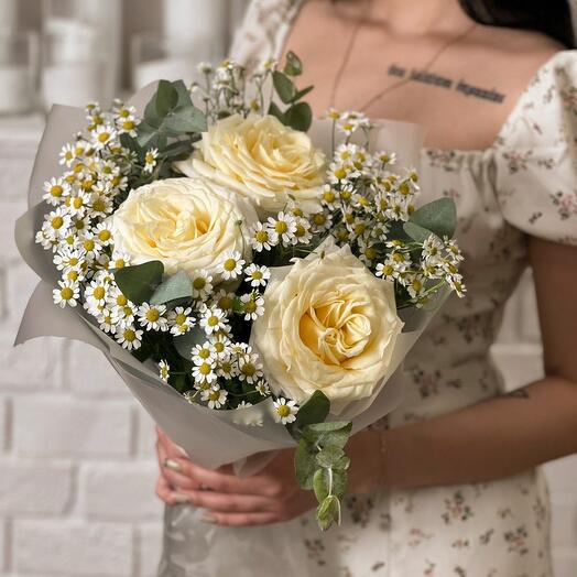 Bouquet of Roses with Chamomile and Eucalyptus