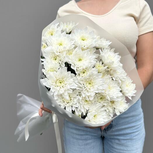 Букет белых хризантем