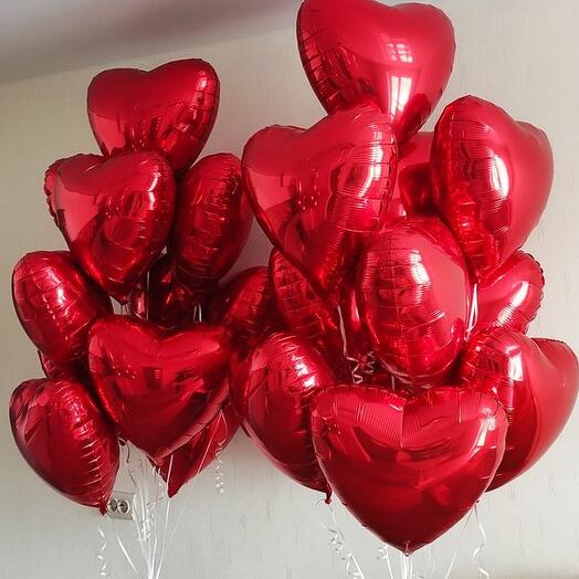 21 heart balloons