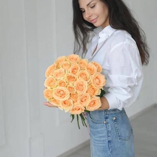 25 роз Пич Аваланж 60см