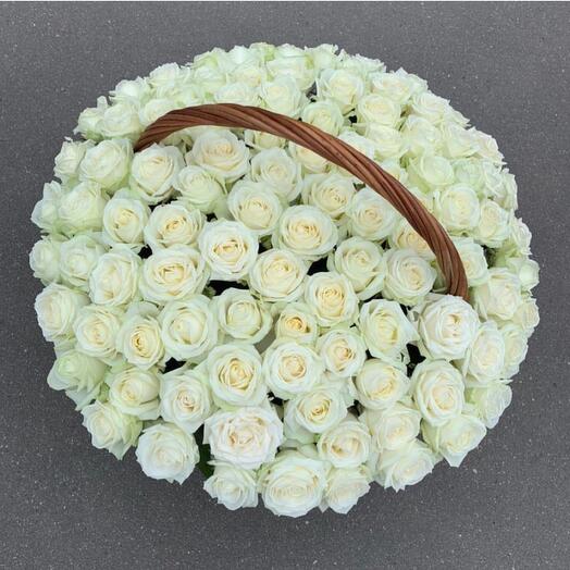 101 white Rose in Basket