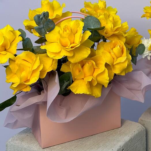 Цветы в коробке