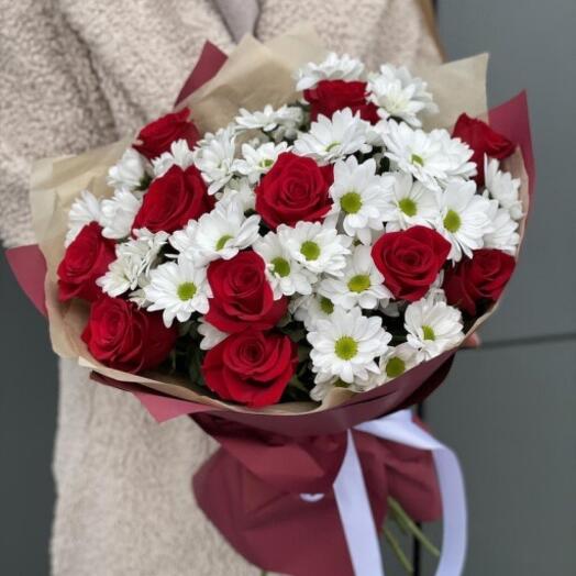 Bouquet mix of roses and chrysanthemums