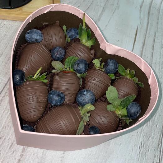 Клубничное сердце
