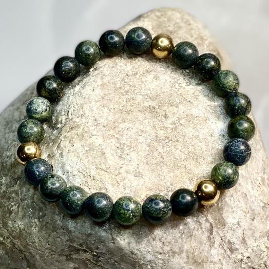 Браслет з темно-зеленої яшми