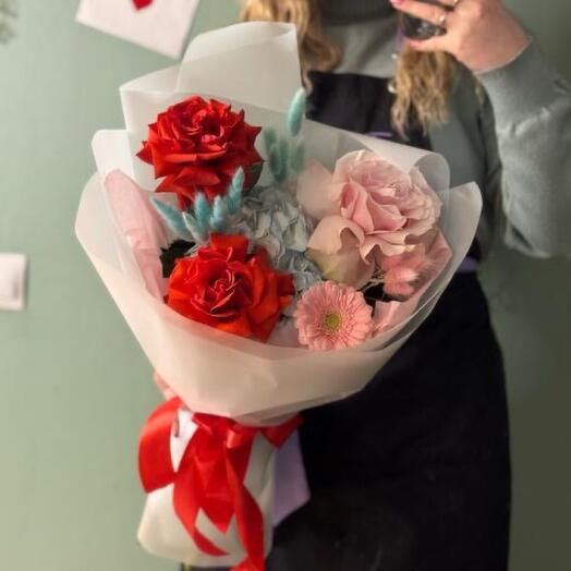 Букет «Love in bloom» уменьшенный