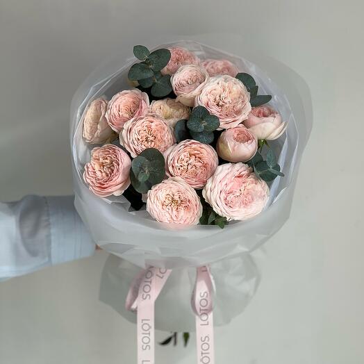 Букет из пионовидных роз «Розовый туман»