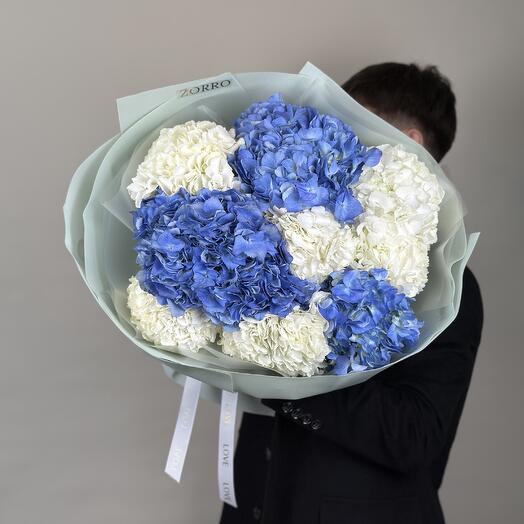 9 веток гортензии