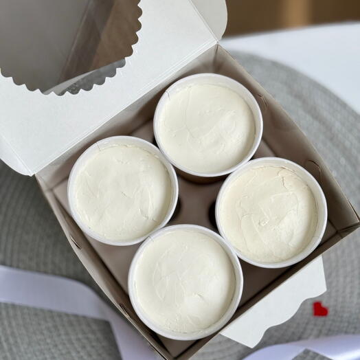 Четыре cake to go с вашей надписью, тортик на праздник, мини-тортик, парню девушке подруге маме папе брату сестре