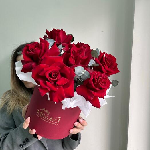 Ажурные красные розы