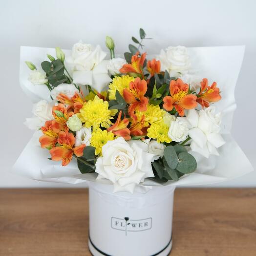 Букет в коробке "Sunlight Symphony"