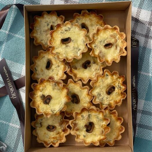 Киш мини с курицей и грибами