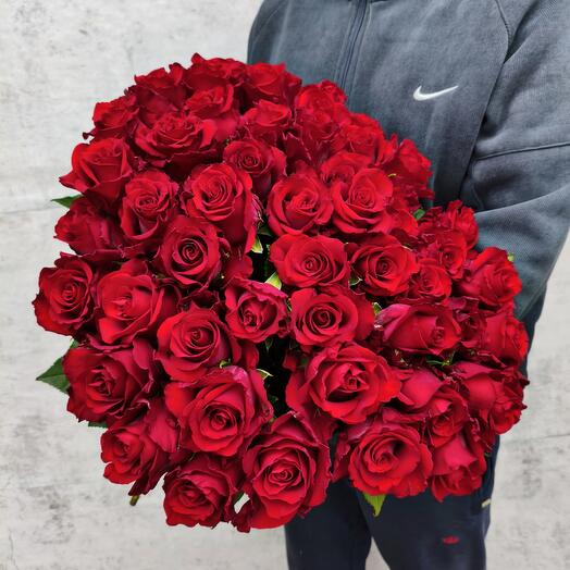 35 красных роз 🌹