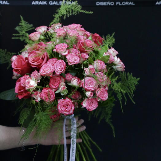 Ramo de Rosas Pequenos