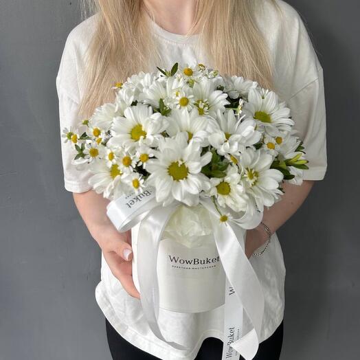 Цветы в коробке «ромашковое поле»