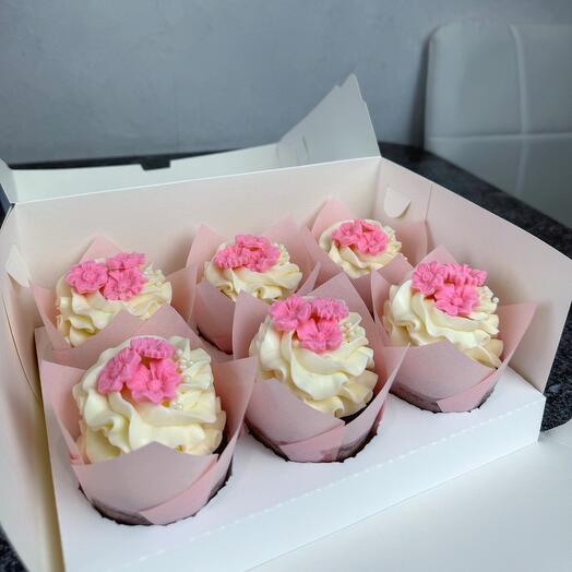 Коробочка капкейков