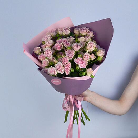 Букет из 11 кустовых пионовидных роз Sweet Flow