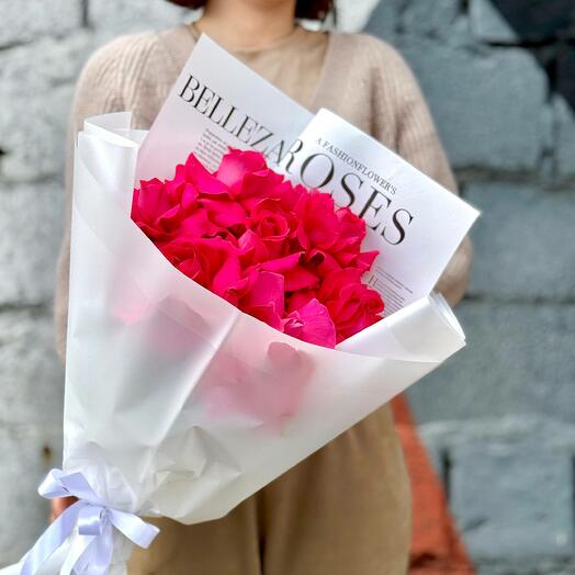 Букет из ярко-розовых французских Роз, 7 шт