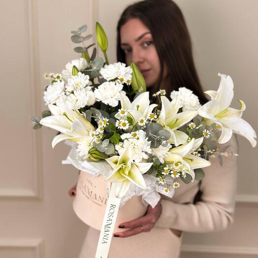 Коробочка с лилией 394