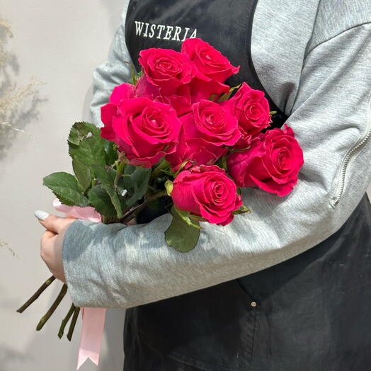 7 малиновых роз Эквадор (02010384)