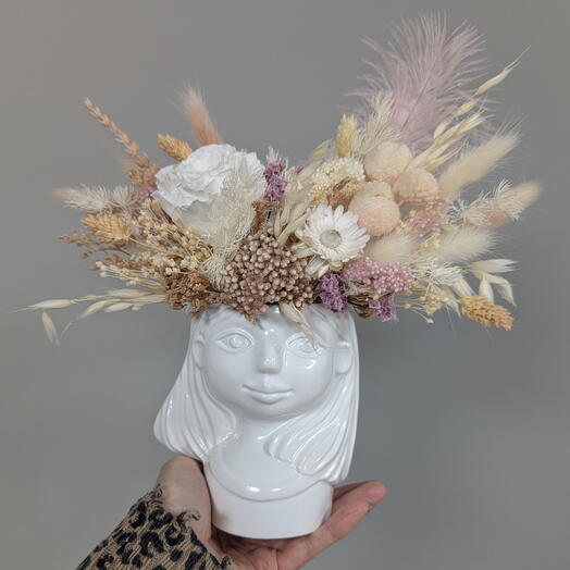 Букет "Мечтательница" из стабилизированых цветов и сухоцветов, с розой