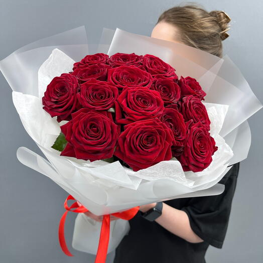 Ramo de rosas rojas 15 piezas