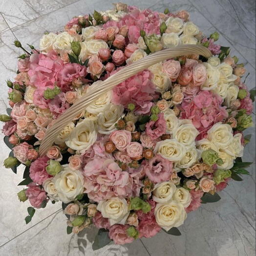 Корзина в нежной гамме🌸
