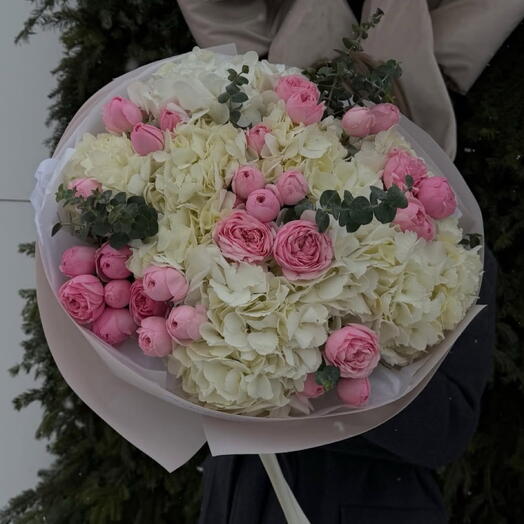 Гортензия и пионовидные розы 🎀