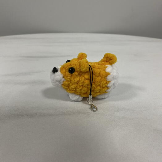 Вязаная игрушка Собачка брелок (жёлтый)