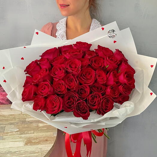 39 красных роз