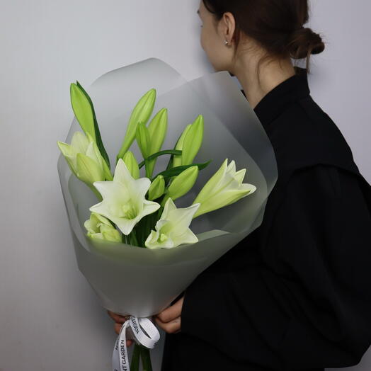 Лилия белая без запаха Букет 5 шт