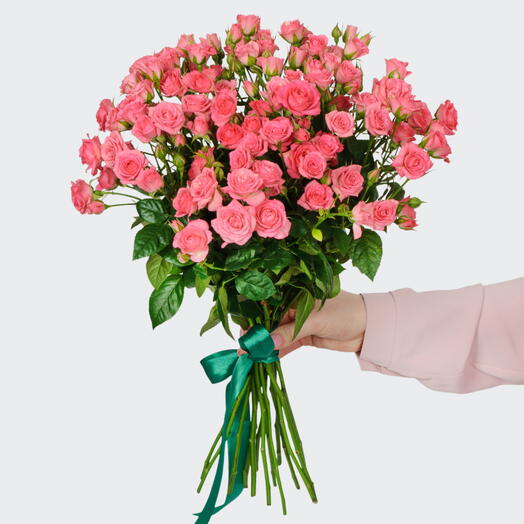 Букет 15 розовых кустовых роз Лидия (50 см)
