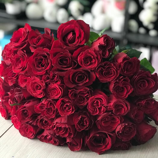 Букет красных роз  35 шт