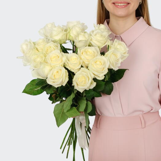 Букет 21 роза Аваланш 60 см