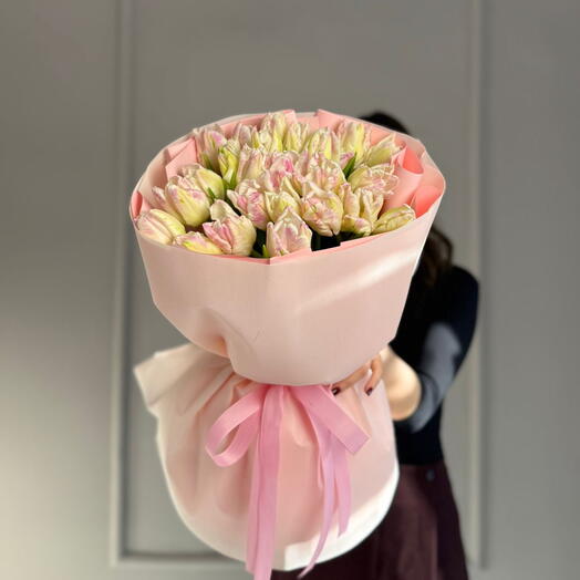 25 пионовидных тюльпан